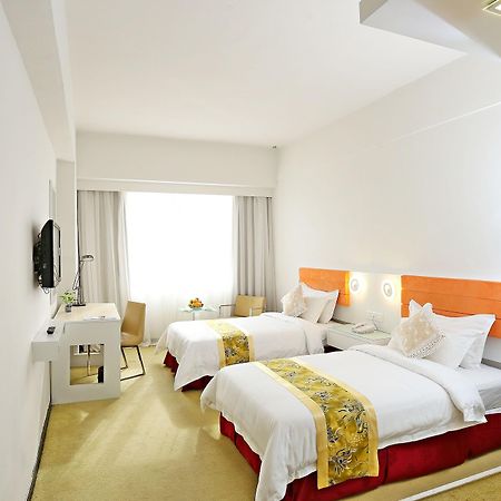 Borneo Royale Hotel Tawau Exterior photo
