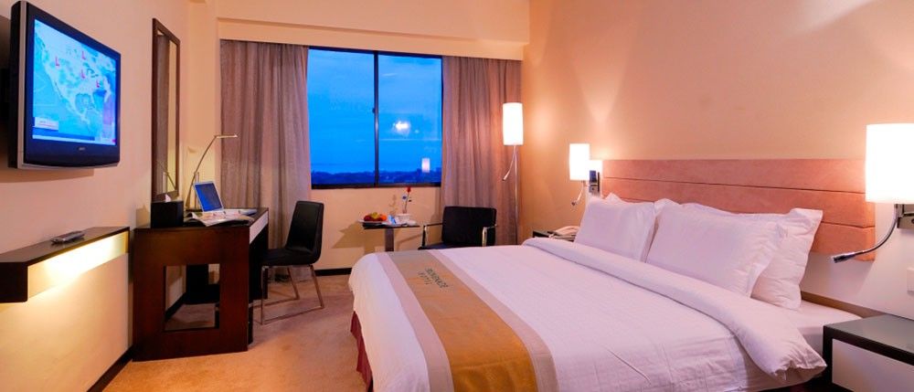 Borneo Royale Hotel Tawau Exterior photo