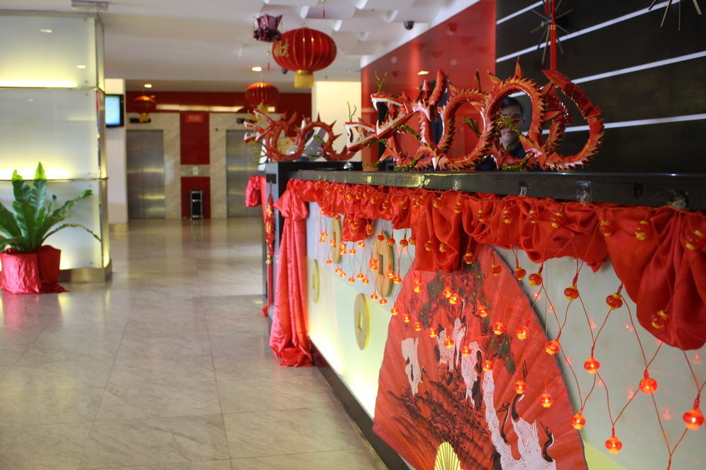 Borneo Royale Hotel Tawau Exterior photo