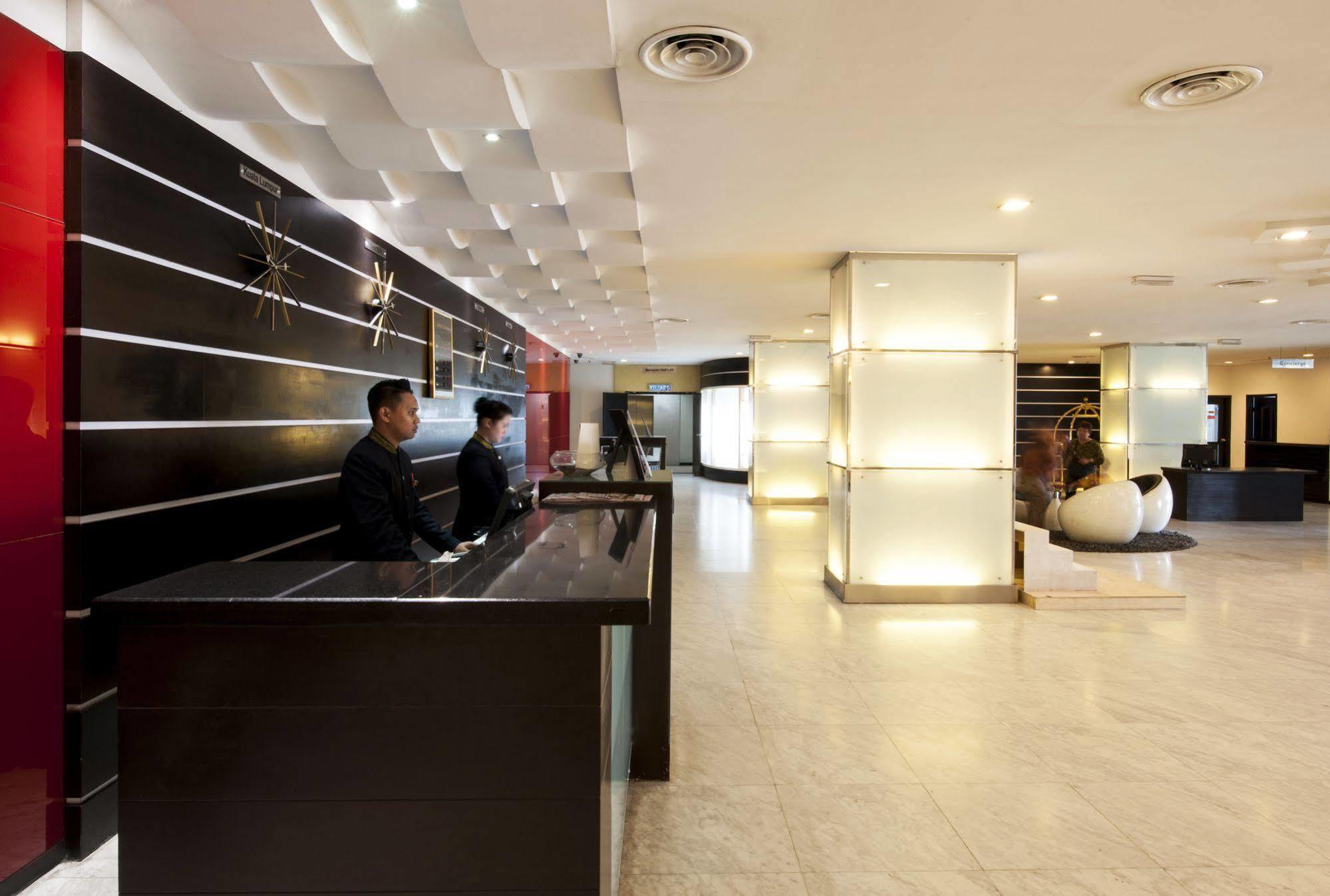 Borneo Royale Hotel Tawau Exterior photo
